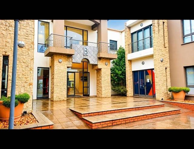 BUSINESS PROPERTY TO RENT IN CLEARWATER ESTATE